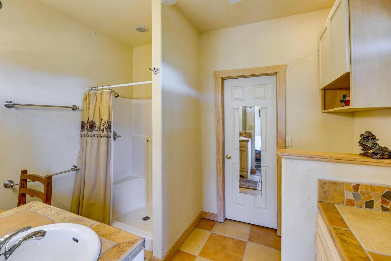 Vibrant Terlingua Vacation Rental Near Big Bend! Luaran gambar